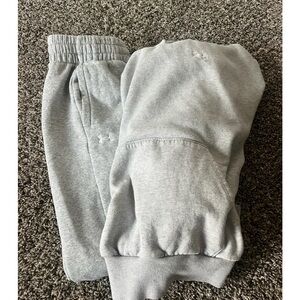 Under Armour Light Gray Matching Set